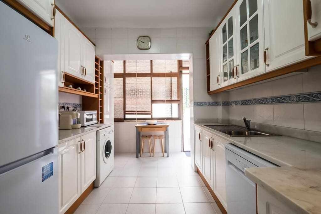 Apart Lisboa Confortavel 2 Quartos Com Terraco Odivelas  Exterior foto